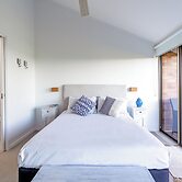 Glen Eden Beach Resort