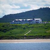 Cullen Bay Hotel