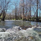 Creekside Memories - 2 Bedrooms, 2 Baths, Sleeps 6 Cabin by RedAwning