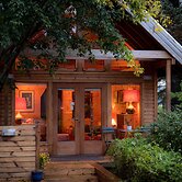 Beautiful Cozy Cottage