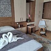 City Hotel