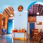 Casa Blue Media Luna