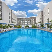 City Express Plus by Marriott Cancún Aeropuerto Riviera