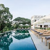 Treeline Urban Resort