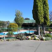 Commodore Court Motel