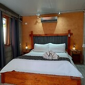 Nelumbo Petit Chalet