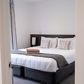 The Claremont Motels & Apartments