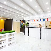 White Hotel & Hostel