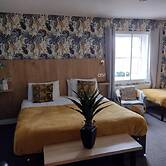 The Crown Inn - By Blunt Bars