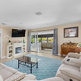 Villa Island Time by Pretty Cape Homes