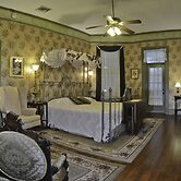 McFarlin House B&B