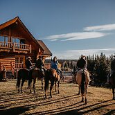 Big Creek Lodge - Working Guest Ranch