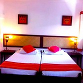 Yoho Lagoonside Holiday Bungalow