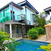 Moon River Villa No 10