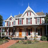 River House Inn Bed & Breakfast