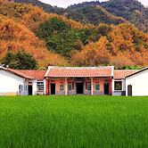 Yellow and Black Guesthouse