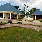 Lesa Garden Hotel