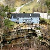 Garden Inn Bed & Breakfast at Bee Rock