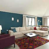 CHROMA Lodge Pikermi