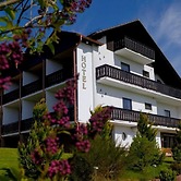 Garni Hotel & Ferienwohnungen Seeschlößchen