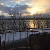 Cozy water front Montreal