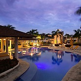 Crusoe Cabins Casobe