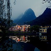 FangLian Lake Holiday Resort