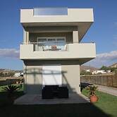 Holiday Luxury Villas