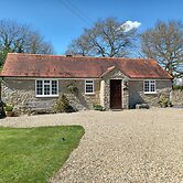 Magpie Cottage