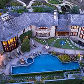 East Hampton Art House Bed & Breakfast