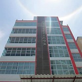 Choke-Set-Thee House