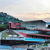 Winery & Design hotel ROXANICH