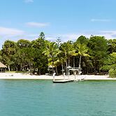 Coomera Houseboat Holidays