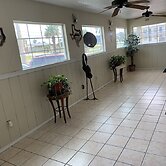 American Inn And Suites