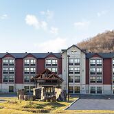 Microtel Inn and Suites by Wyndham Mont Tremblant