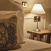 Weavers Guest House