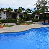 Piedras Blancas Lodge