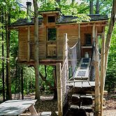 Chimo Refuges Treehouse Resort