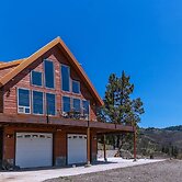 Sunset Chalet - 2600 Sq.ft. Multi-seasonal Retreat