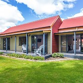 ASURE Oak Estate Motor Lodge