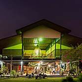 Steelloft  Home Stay