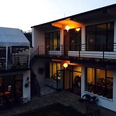 Beijing Yijingjiali Inn