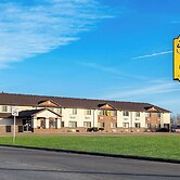 Super 8 by Wyndham Oelwein