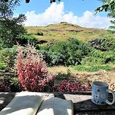 Mountain Oasis Farm Stay