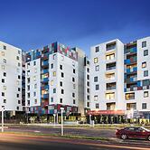 Melbourne Knox Central Apartment Hotel