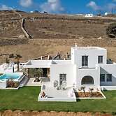 On The Rocks Antiparos