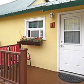 Yellowstone Riverside Cottages