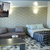 Dobrye Sutki Apartment on Martyanova 63