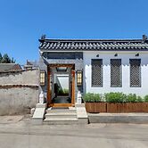 GuBei Water Town Revolution Hotel