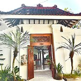 Yogyakarta Tropicana Villa